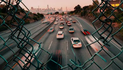 崩溃！某平台幕后彻底反转了，细节太真实，平台崩了的原因